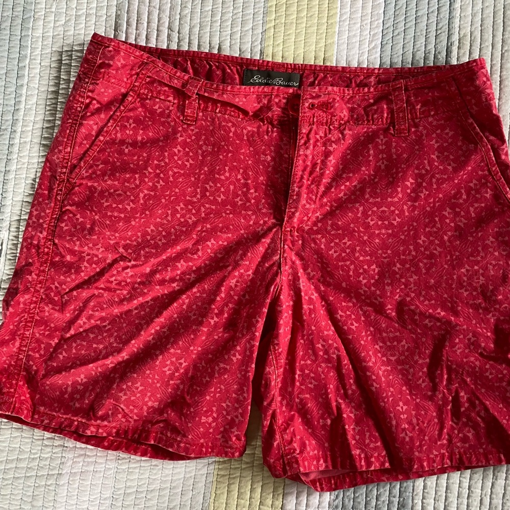 Eddie Bauer size 12 print shorts